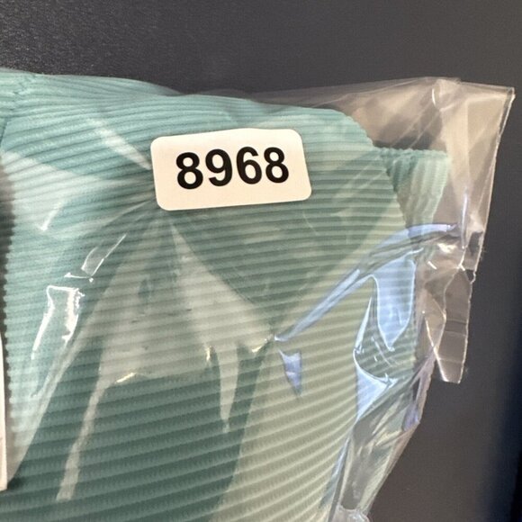 Shade & Shore Women's 38DD Padded Tie Shoulder Plunge Rib Swim Top Green - Picture 15 of 15